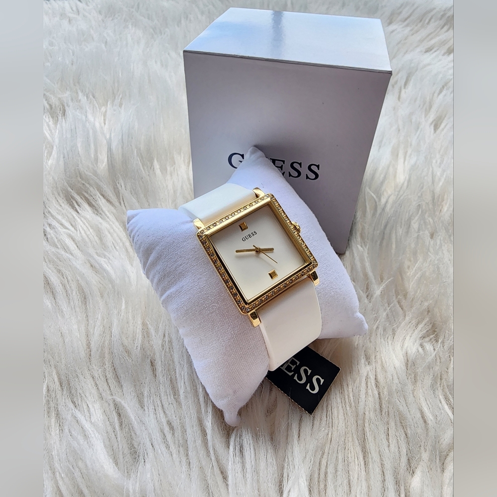GUESS Gold and White Women's Watch Original Brand New - Picture 7 of 11